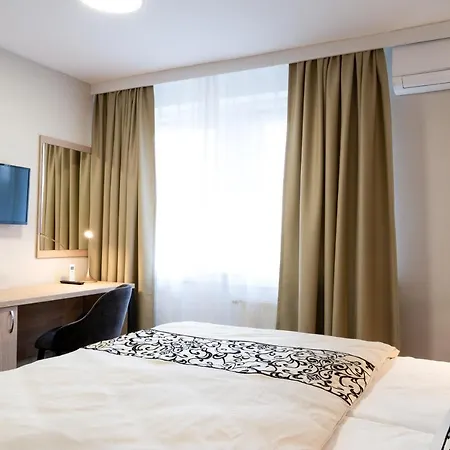 Karolina Guest house